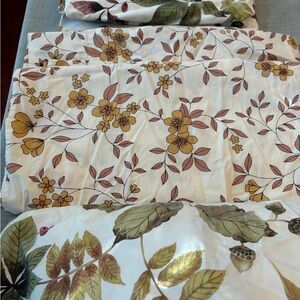 The Company Store Bedding: king fitted sheet, 2 king and 2 std pillow Fall